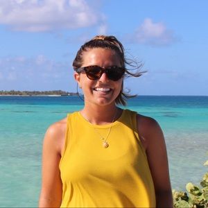 Meet your Posher, Lauren